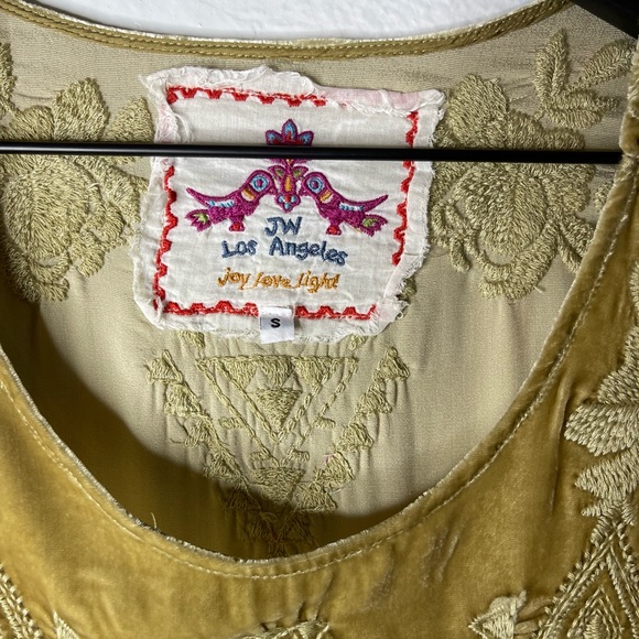 Top - Picture 3 of 6